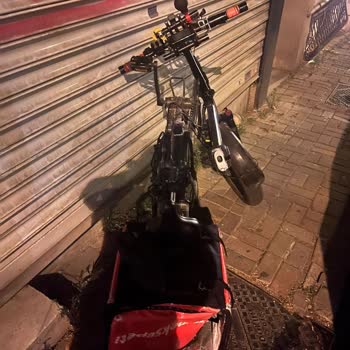 Elektrikli Bisikletin Kadrosu Aniden İkiye Ayrıldı Kaza Geçirdim