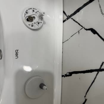 Bien Klozet Kapağı Menteşe Kırılması Ve Yedek Parça Sorunu