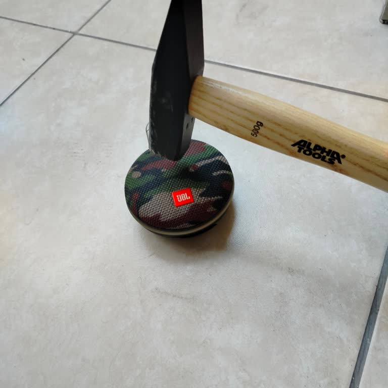 JBL Clip 3 Batarya Sorunu Ve Yedek Parça Temin Edilemiyor