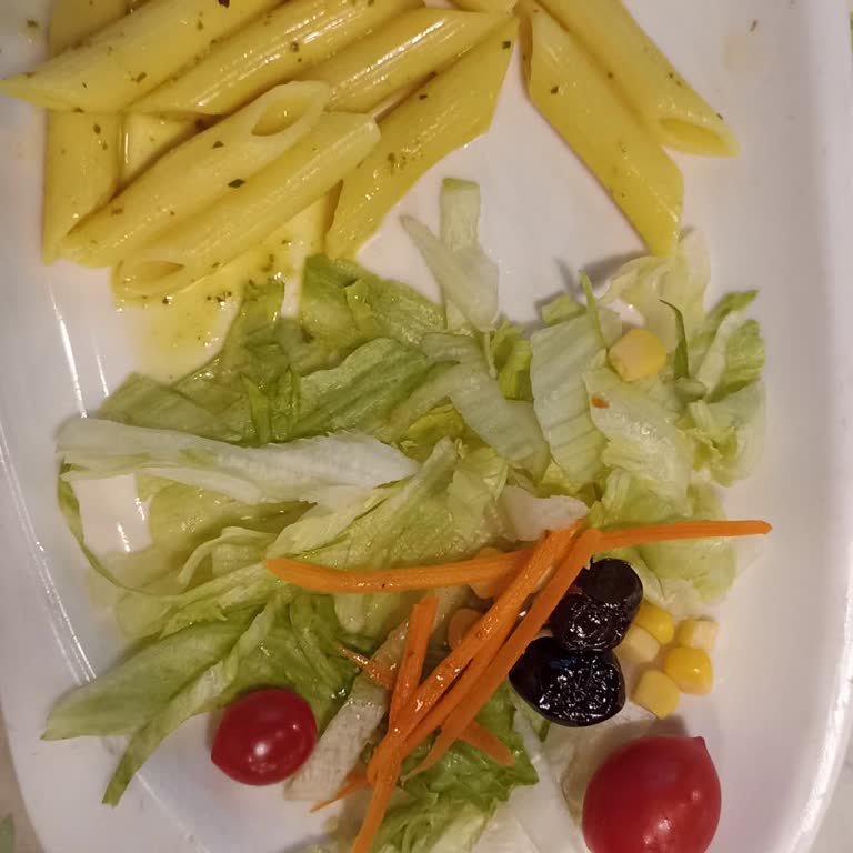 Salatada Sürekli Malzeme Eksikliği Ve Şube Dikkatsizliği