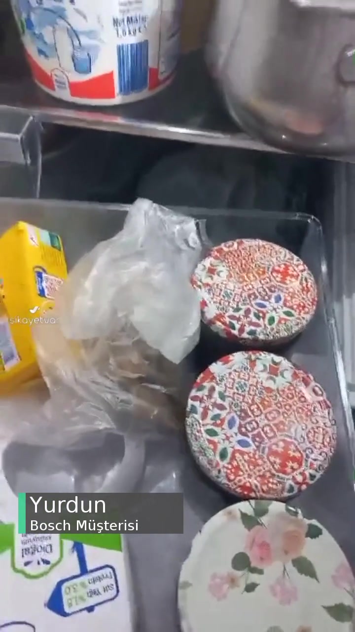 Bosch Buzdolabı Çekmecesinde Ray Yok Cam Çiziliyor! videonun kapak resmi