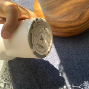 Stanley Termosumun Alt Yüzeyinde Boya Çıkması Ve Garanti Kapsamında Değişim Talebi