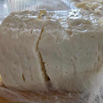 Birleştirilmiş Peynir Ve İlgisiz Mağaza Yönetimi Müşteri Memnuniyetini Zedeliyor