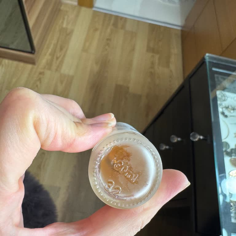 Aldığım Serumun Renginde Sararma Ve Son Kullanma Tarihi Bilgisinin Eksikliği