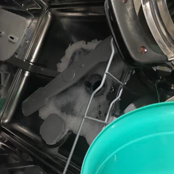 Bulaşık Makinesi Köpük Sorunu Ve Servisten Yetersiz Destek