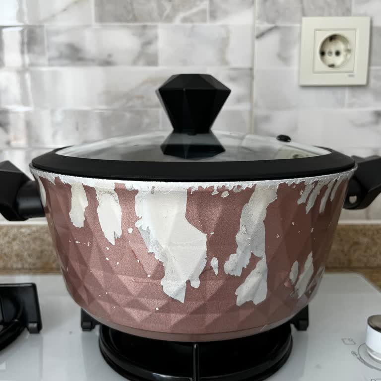 Karaca Bio Diamond Tencere Setinde Tekrarlayan Soyulma Ve Garanti Sorunu