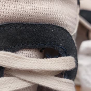 Yeni Alınan Ayakkabının Dikişleri Kısa Sürede Attı