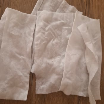 Islak Mendillerde Görülen Lekeler Hakkında Bilgilendirme Talebi