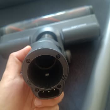 Satın Alınan Dikey Süpürgenin Parçaları Hasarlı Çıktı, Destek Alınamıyor