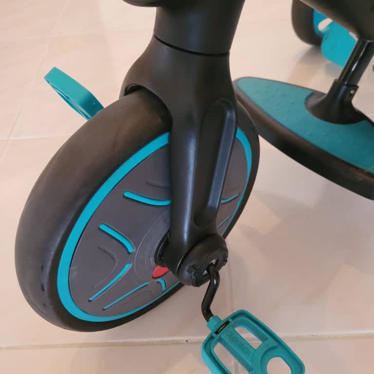 Globber Scooter'ın Ön Teker Dingili Sürekli Kırılıyor, Ücretsiz Parça Desteği Talebi