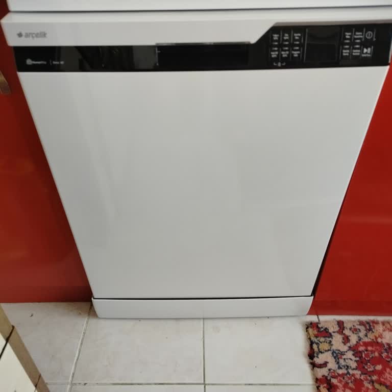 Yeni Alınan Bulaşık Makinesinde Yoğun Plastik Kokusu Ve Çözülmeyen Sorun