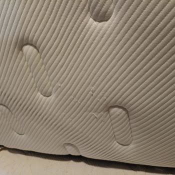 Kullanılmamış Yatakta Üretim Hatası: Değişim Talebim Reddedildi