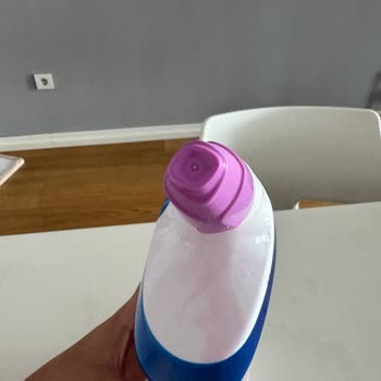 Sebze Ve Meyvelerle Kimyasal Ürün Aynı Poşette, Sızma Sonucu Sağlık Riski Yaşadım