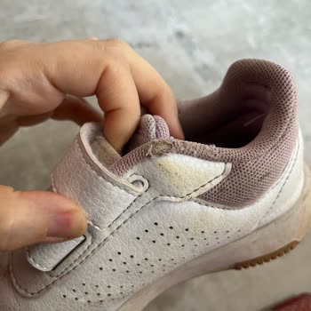 3 Ayda Deforme Olan Adidas Çocuk Ayakkabısı Hayal Kırıklığı