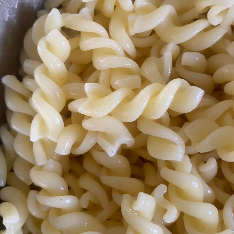 Burgu Makarnada Siyah Noktalar Endişe Yarattı