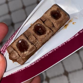 Son Kullanma Tarihi Geçmemiş Çikolataların Bozuk Çıkması