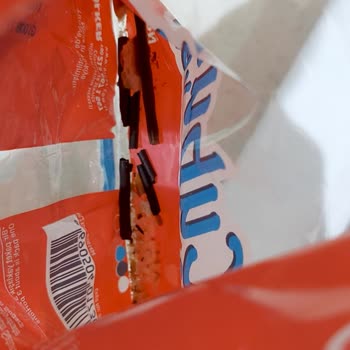 Ülker Çubuk Kraker Paketinden Yabancı Madde Çıktı, Çocuklar İçin Endişeliyim