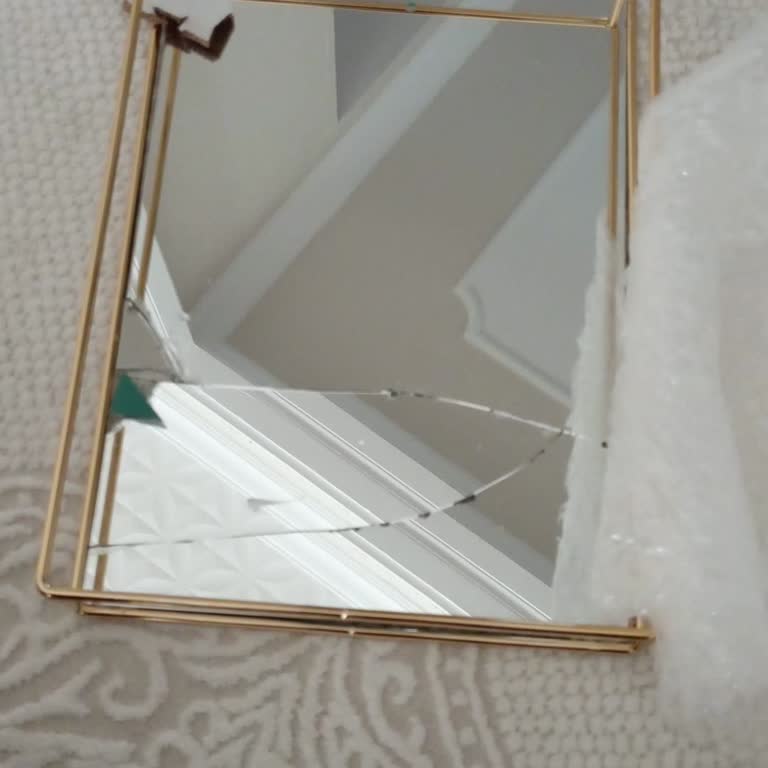 Eksik Ve Kırık Gelen Tepsiler İçin Çözüm Bekliyorum