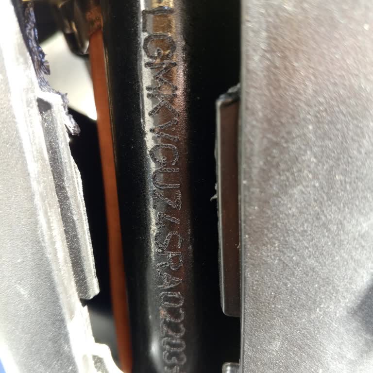 Skyjet Optimus Ultra'nın Camı Patladı, Servis Ve Fabrika Çözüm Sunmuyor