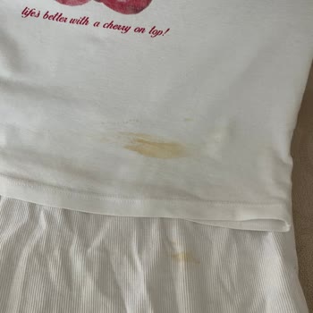 Penti Sütyen Tişörtlerime Kalıcı Leke Yaptı Değişim İstiyorum