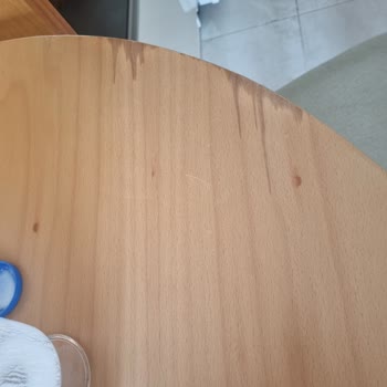 Yemek Masasında Kısa Sürede Oluşan Kabarma Sorunu