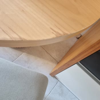 Yemek Masasında Kısa Sürede Oluşan Kabarma Sorunu