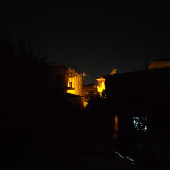 Sürekli Arızalı Sokak Lambaları Nedeniyle Güvenlik Sorunu