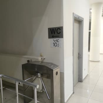 Otogarda Ücretli Tuvalet Uygulaması Yolcuları Mağdur Ediyor