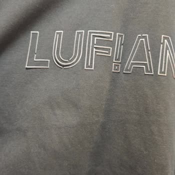 İlk Yıkamada Kabartma Yazılar Tamamen Dökülen T-shirt Büyük Hayal Kırıklığı Yaşattı