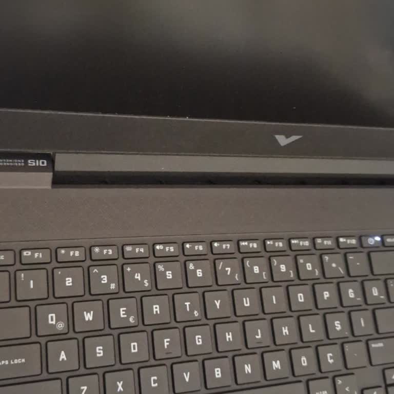 Yeni Alınan HP Victus Dizüstü Bilgisayarda Sürekli Açılmama Sorunu