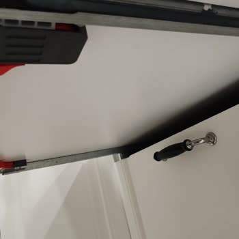 Çekmece Raylarındaki Kırık Klipsler Kullanımı Zorlaştırıyor, Yedek Parça Talebim Var