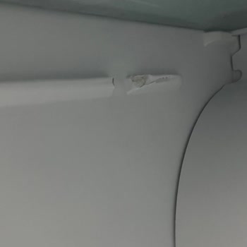 Arçelik Buzdolabı Dondurucu Kapağı Kırıldı Servis Yardımcı Olmadı