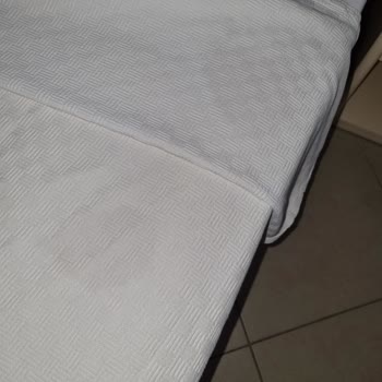 Otel Odasında Hijyen Sorunları Ve Sağlık Problemleri Yaşadık