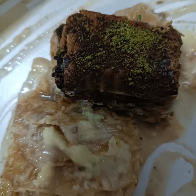Aldığım Soğuk Baklava Kötü Kalite Ve Hijyen Sorunları Nedeniyle Hayal Kırıklığı Yarattı