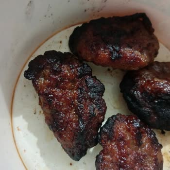 Siparişimdeki Köfteler Yine Yanık Geldi Ve Şikayetim Yanıtsız Kaldı