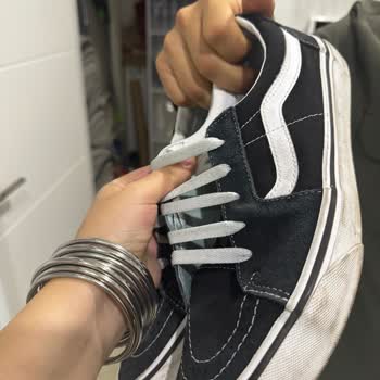 Üç Kullanımda Renk Değişimi: Vans Ayakkabım Hayal Kırıklığına Uğrattı