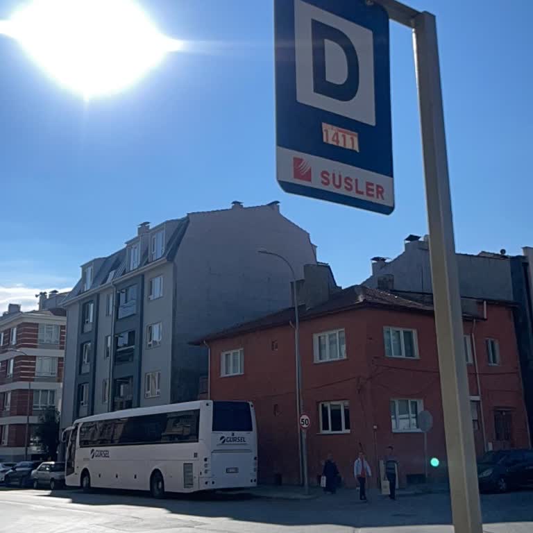 Eskişehir'de 51 Numaralı Otobüsün Sefer Gecikmeleri İşe Geç Kalmama Neden Oluyor