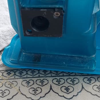 Philips Ev Aletleri Robot Süpürge Cihazımın Su Haznesiyle İlgili Ciddi Bir Sorun Yaşıyorum