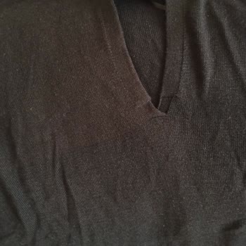 LCW Online Alışverişimde Defolu Kazak Ve Çözülmeyen Müşteri Hizmetleri Sorunu