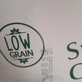 Pazarama Kedilerim Severek Yediği Mamayı Artık Yemiyor, Mağdurum!