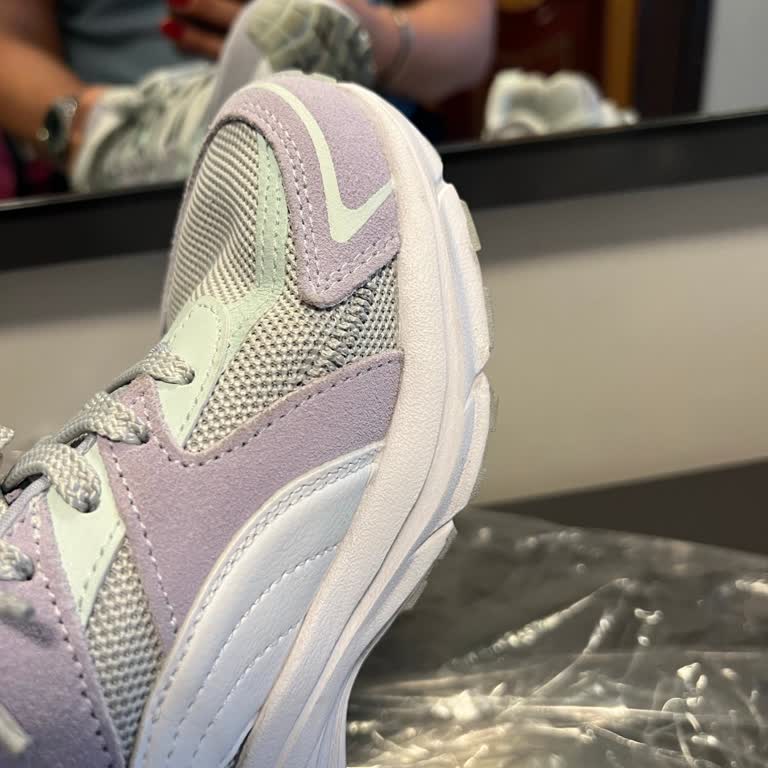 Defolu Ayakkabı İçin Değişim Yapılmaması Ve İlgisiz Hizmet