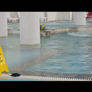 Çocuk Havuzunda Güvenlik Riski: Beton Zemin Endişesi