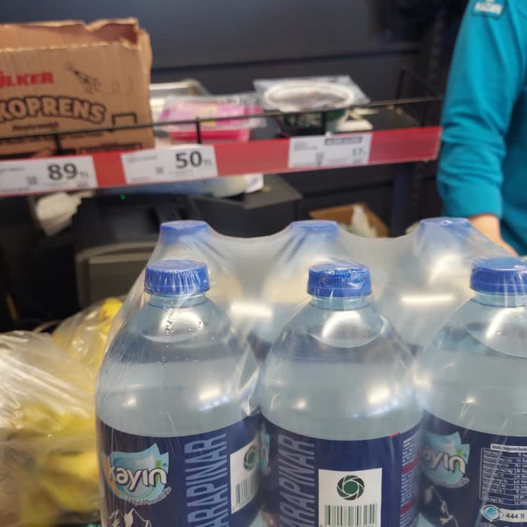 A101'de Soğuk Zinciri Bozulan Tatlılar Halk Sağlığını Tehdit Ediyor