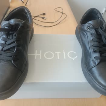 Yeni Alınan Ayakkabılar Ayağımı Yaraladı, Değişim Veya İade Talep Ediyorum