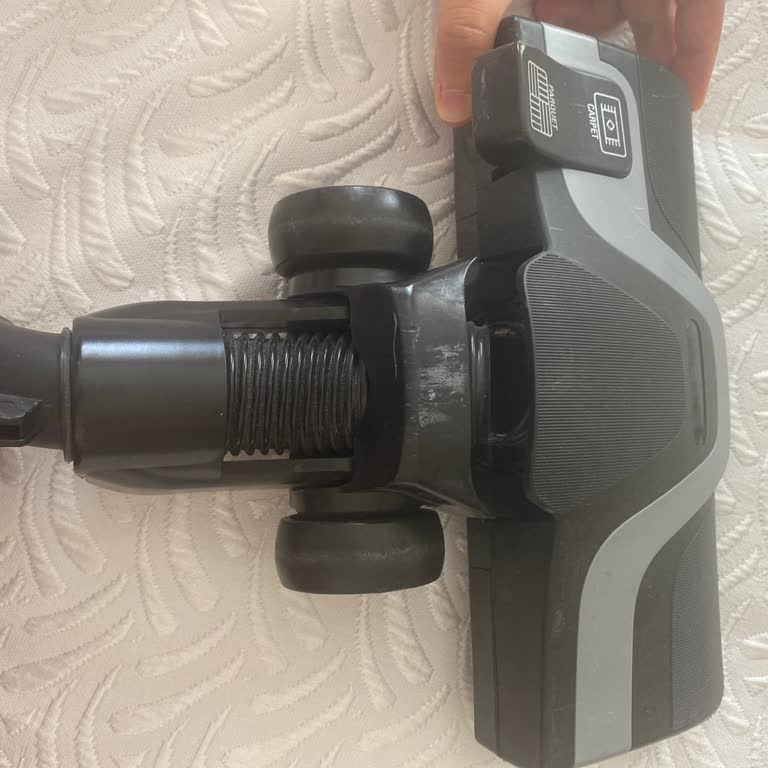 Tefal Silence Force Süpürge Başlığında Kronik Hortum Yırtılması Mağduriyeti