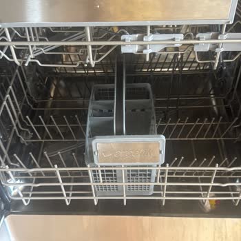 Yetkili Servis Müdahalesi Sonrası Bulaşık Makinem Tamamen Bozuldu Ve Yetersiz Müşteri Hizmetleri