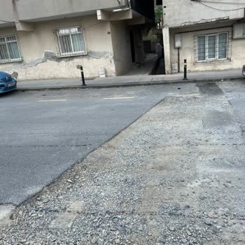 İSKİ Yol Kazısı Sonrası Oluşan Çukur Nedeniyle Aracım Zarar Gördü