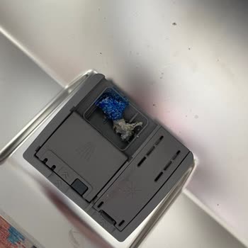 Bulaşık Tableti Tam Olarak Çözülmüyor, Bulaşıklar Temizlenmiyor