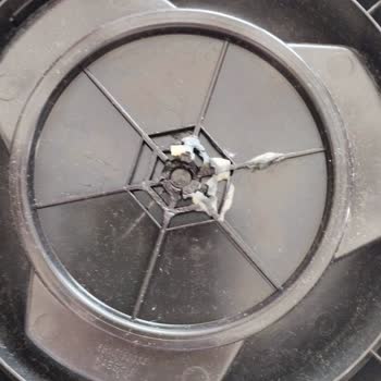 İki Aylık Süpürgenin Tekerlek Sorunu Ve Garanti Mağduriyeti