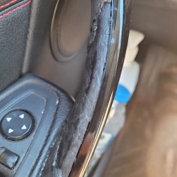 BMW 3.20i Sürücü Kapısı Tutma Yerinde Kronik Dökülme Sorunu